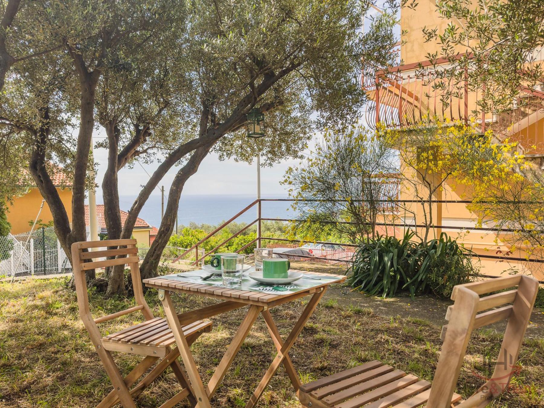 Garden & Sea View - Free Beach Access And Garage - Wifi Varazze Extérieur photo